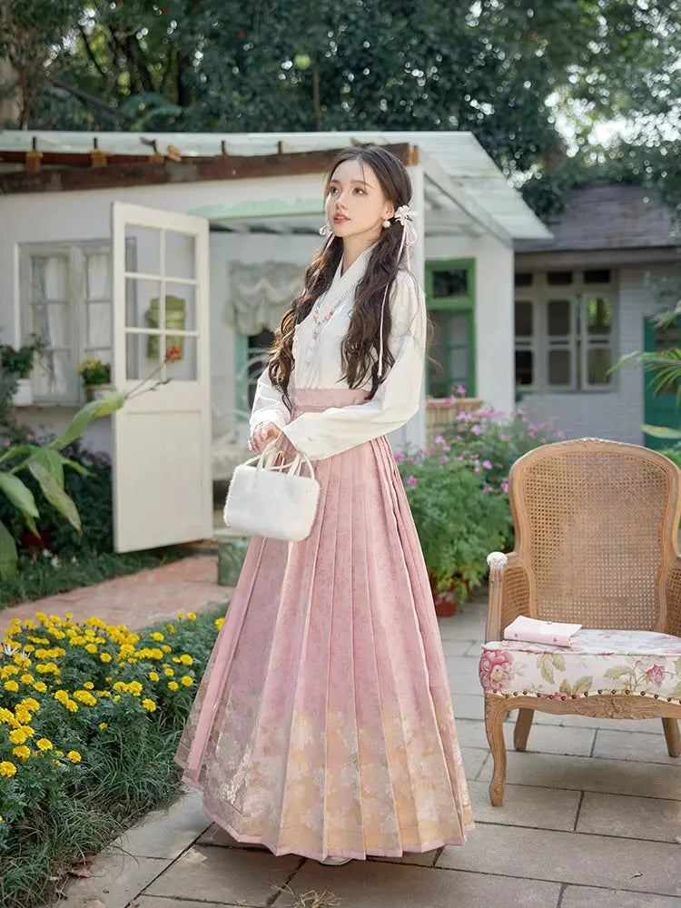 Pink Woven Gold Horse Face Skirt | Chinese Ming Style modern More than thirteen