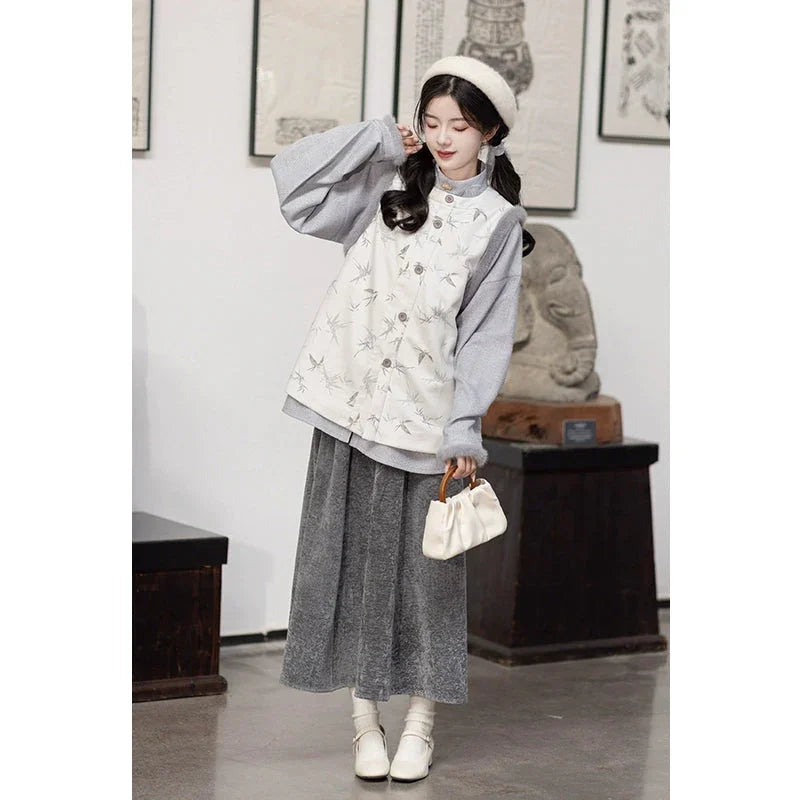 Hanfu Ming-Style Embroidered Blouse & Skirt Set ming HanFuDreams Bamboo swallow three-piece set S