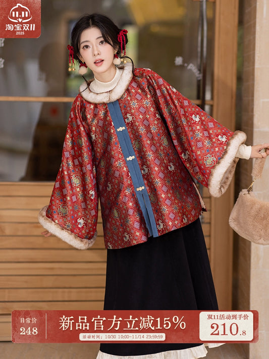 Chi Xia [Xiaocai Ma] New Year's Ming-made velvet Zhaojun jacket three colors