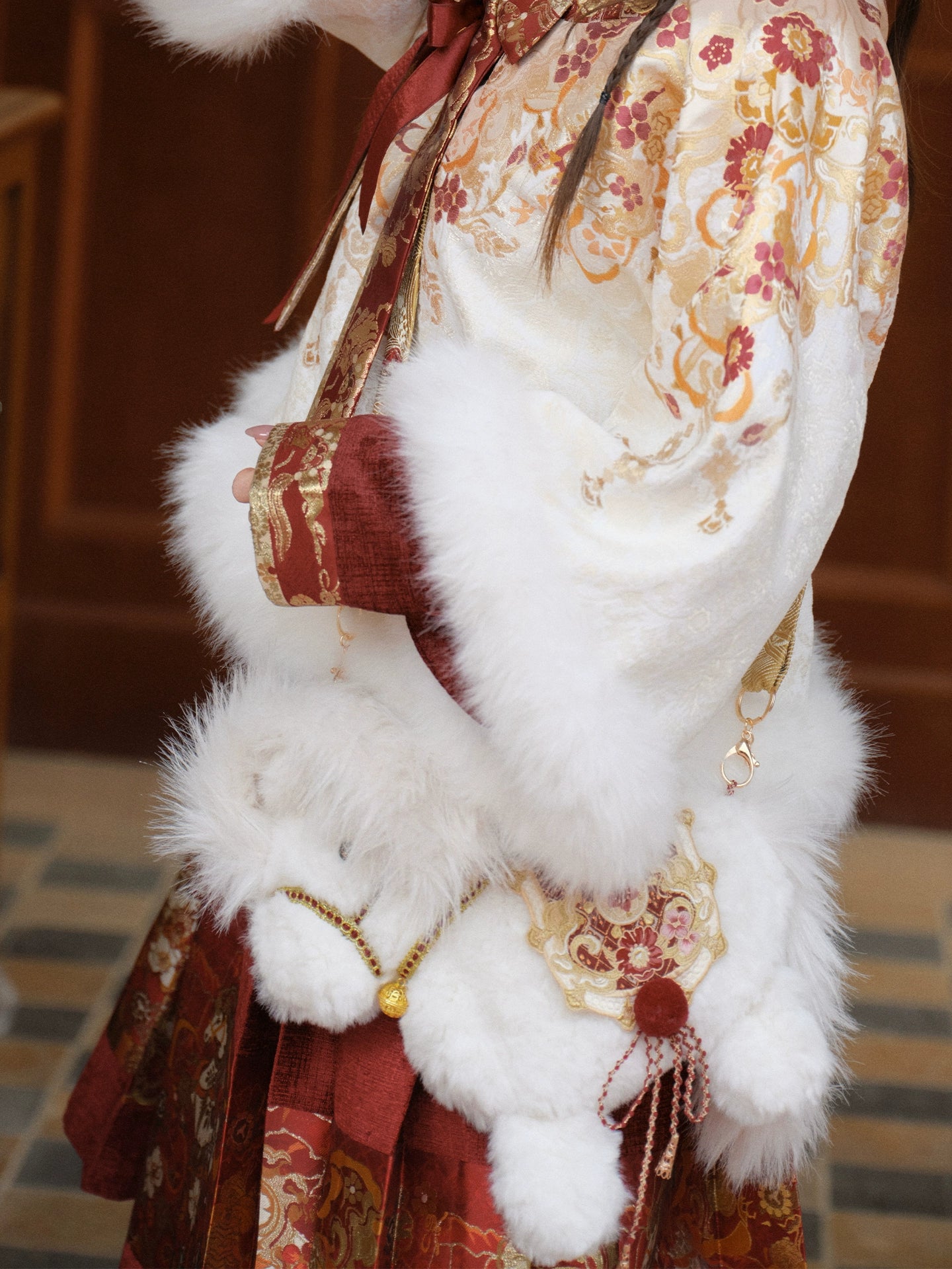 More than thirteen [White Horse Jiayu] Year of the Horse plush embroidered pony messenger bag