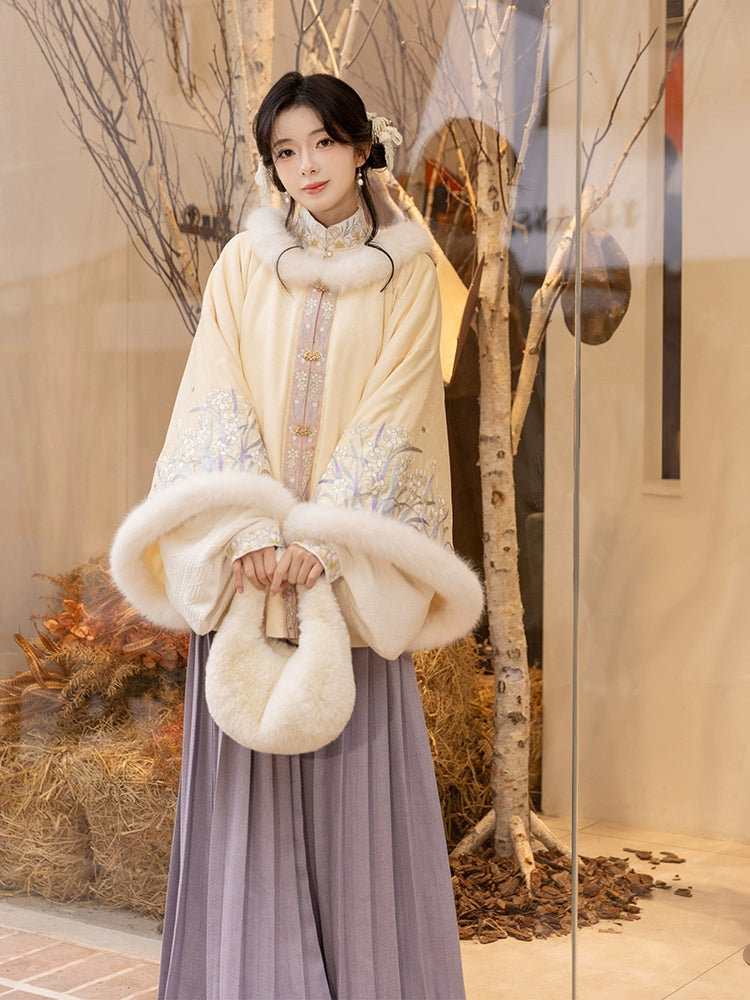 Chi Xia [Qingyuan] Ming Zhaojun jacket pipa sleeve short jacket pleated skirt