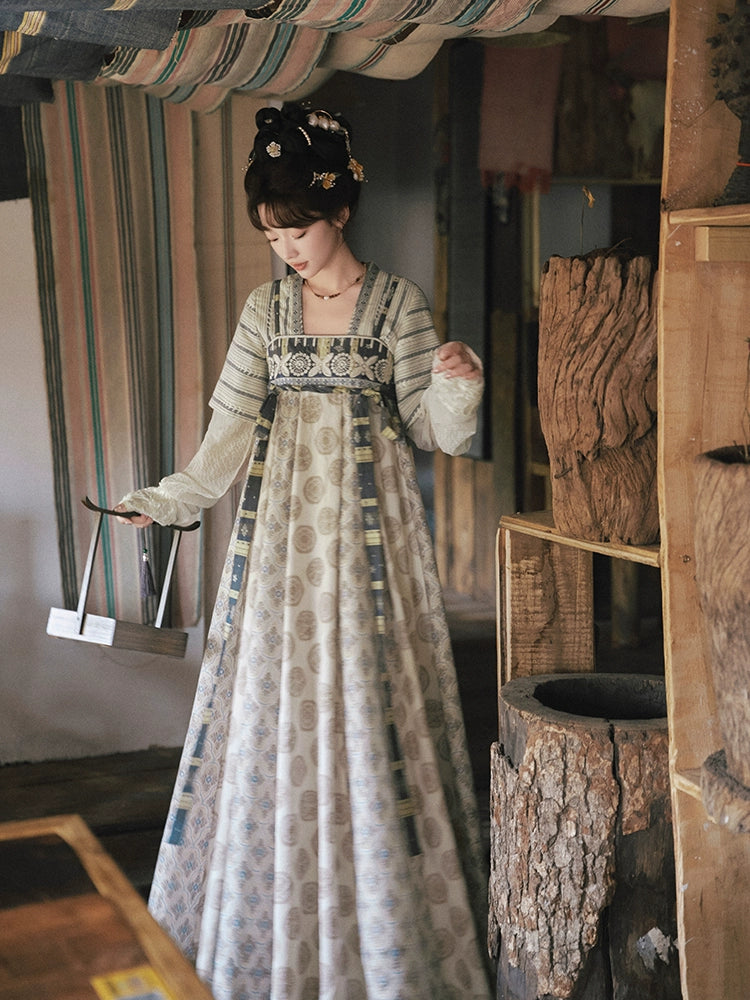 More than thirteen [sweet rain] printed chest-length suspender broken skirt Tang Hanfu tang HanFuDreams