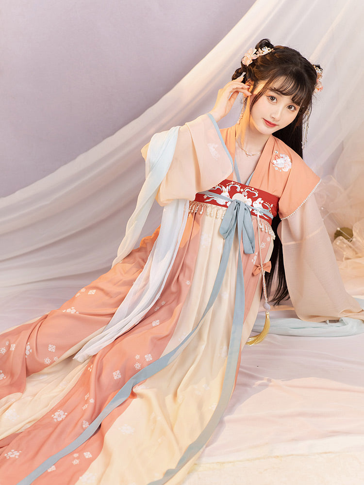 Tang Dynasty Back Short Shirt Chest Pleated Skirt Hanfu Women HanFuDreams