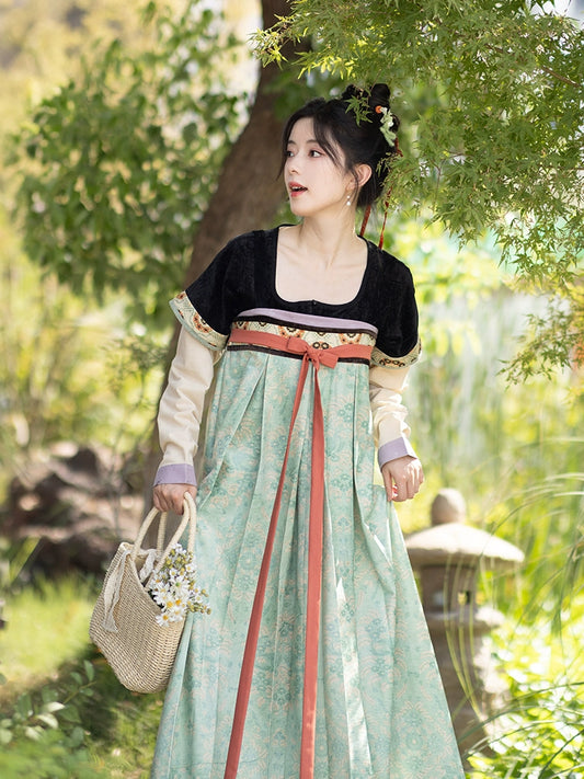 Chi Xia [Vulgar] Chicken Heart Collar Half Arm Short Shirt Chest Skirt Tang