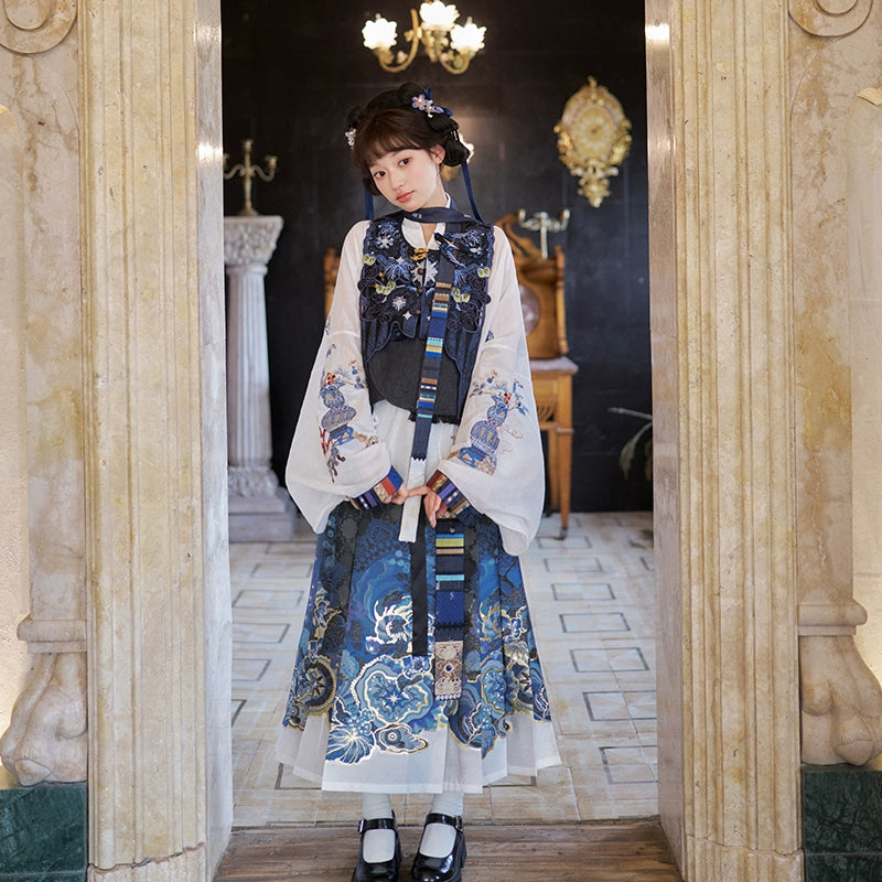 More than thirteen [Wenxing Changming] horse dress cloud shoulder Hanfu graduation uniform ming HanFuDreams four-piece set S