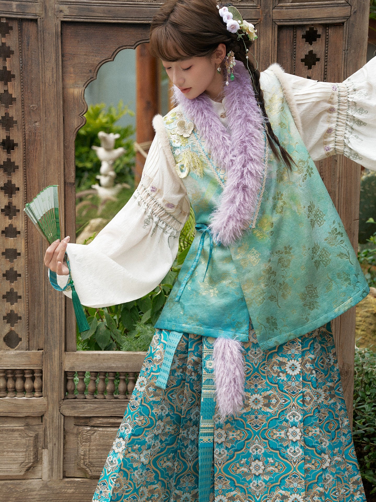 More than thirteen [Empty Mountain Evening Photo] Weaving Gold Bijia Horse Face Skirt Ming ming HanFuDreams