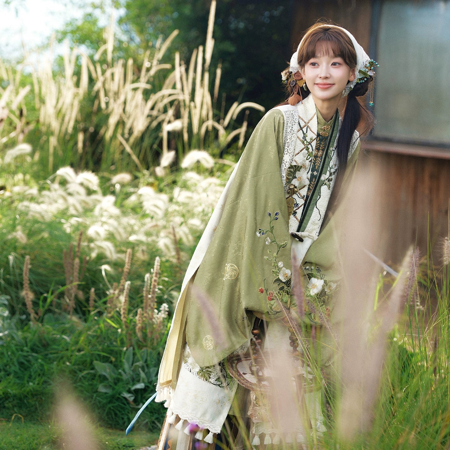 More than thirteen [Moshang Qingli] Bijia stand-up collar long shirt pleated skirt Ming-made ming HanFuDreams four-piece set S