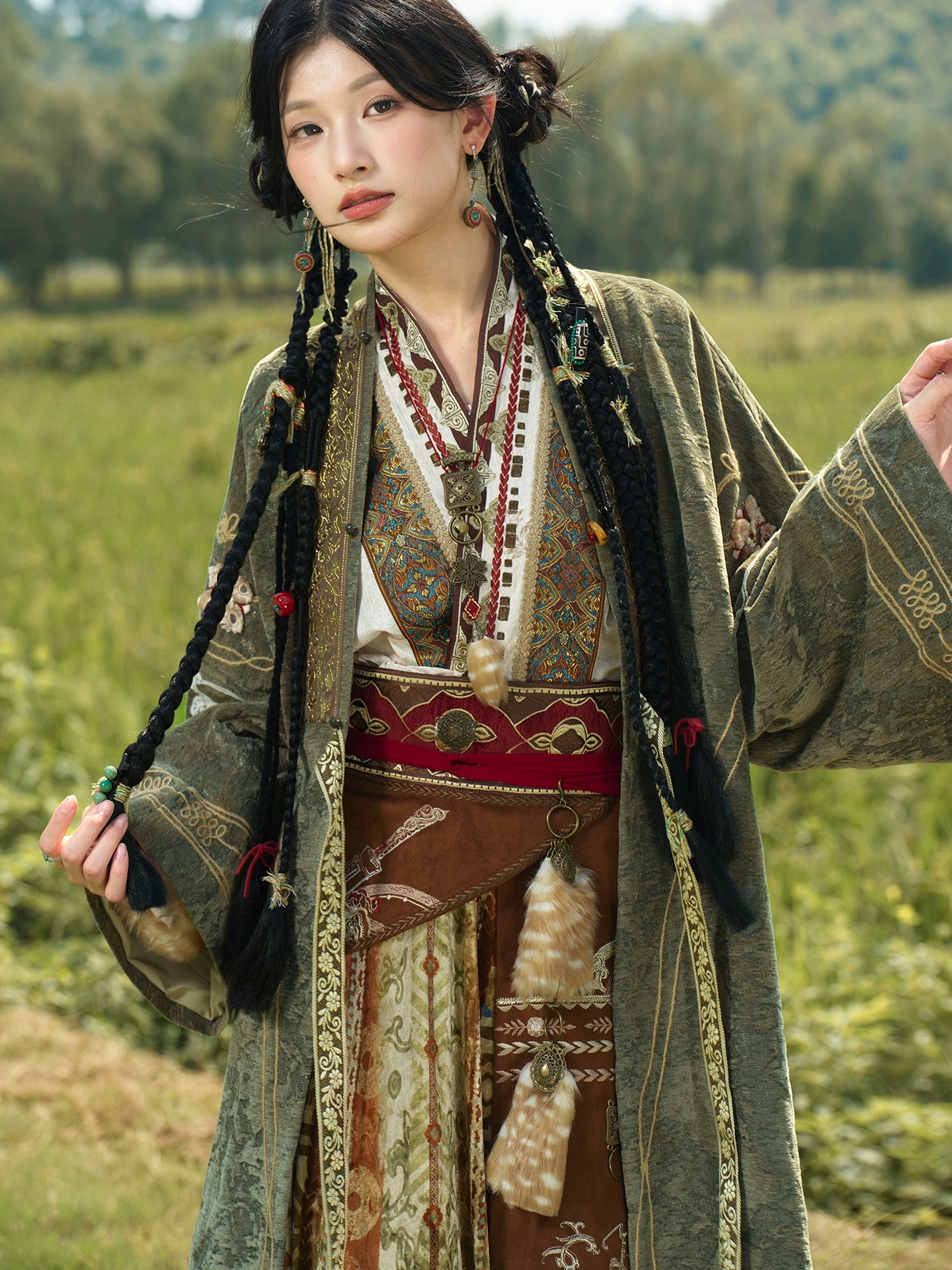 More than thirteen [Lu Ming in the wild] imitation deer fur straight neck jacket