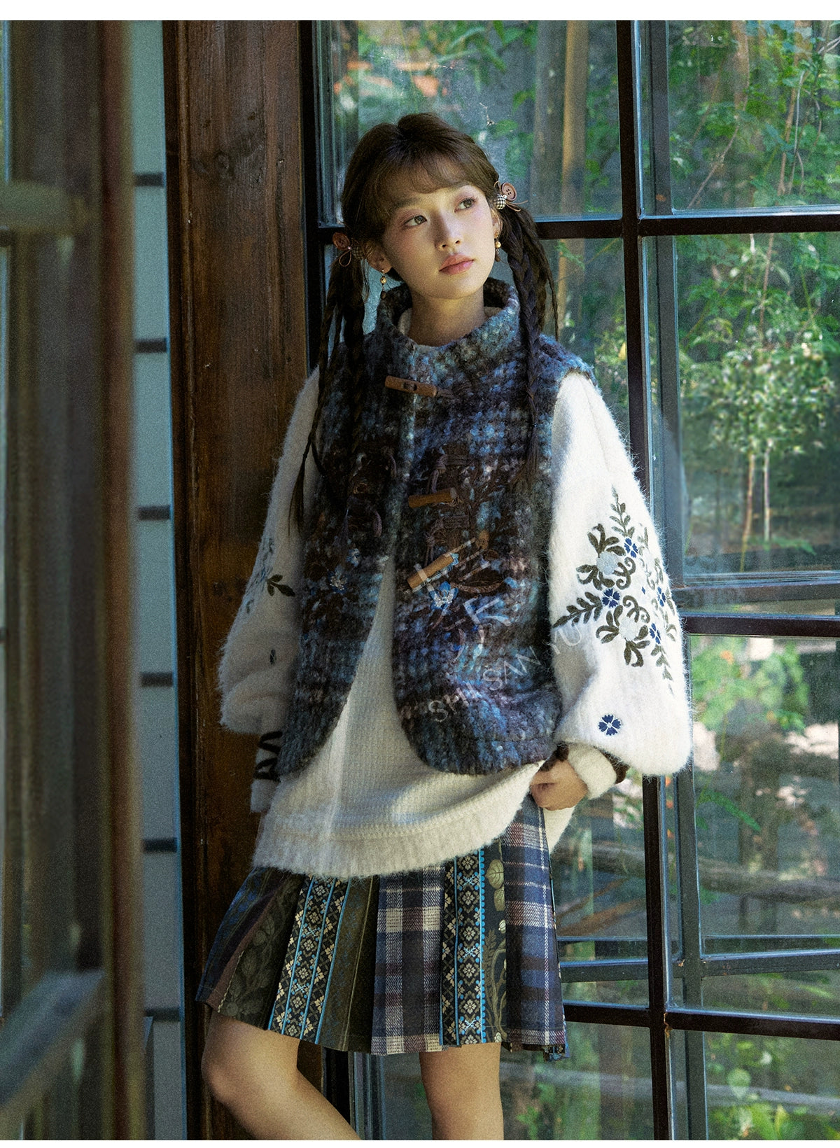 More than thirteen [moss spirit] vest embroidered sweater short skirt Mori plush set modern HanFuDreams