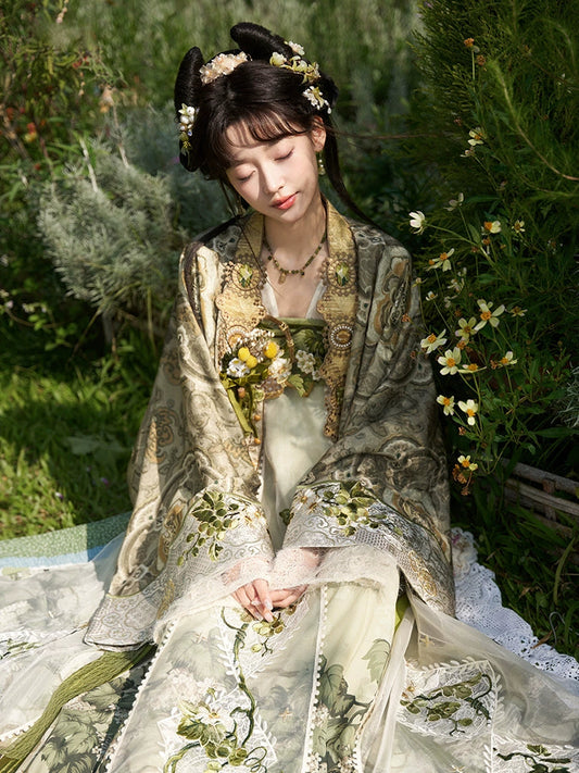 More than thirteen [春晓幻梦诗] Cardigan chest skirt Hanfu women han HanFuDreams