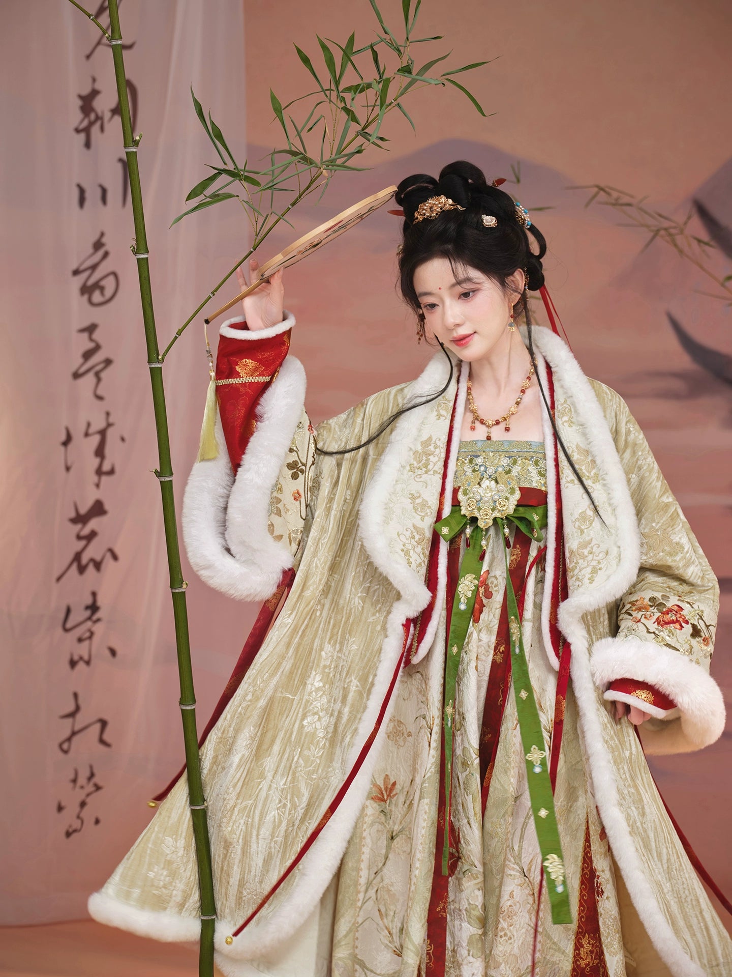More than thirteen [Yujing Hibiscus] plush medium and long cloak jacket han HanFuDreams