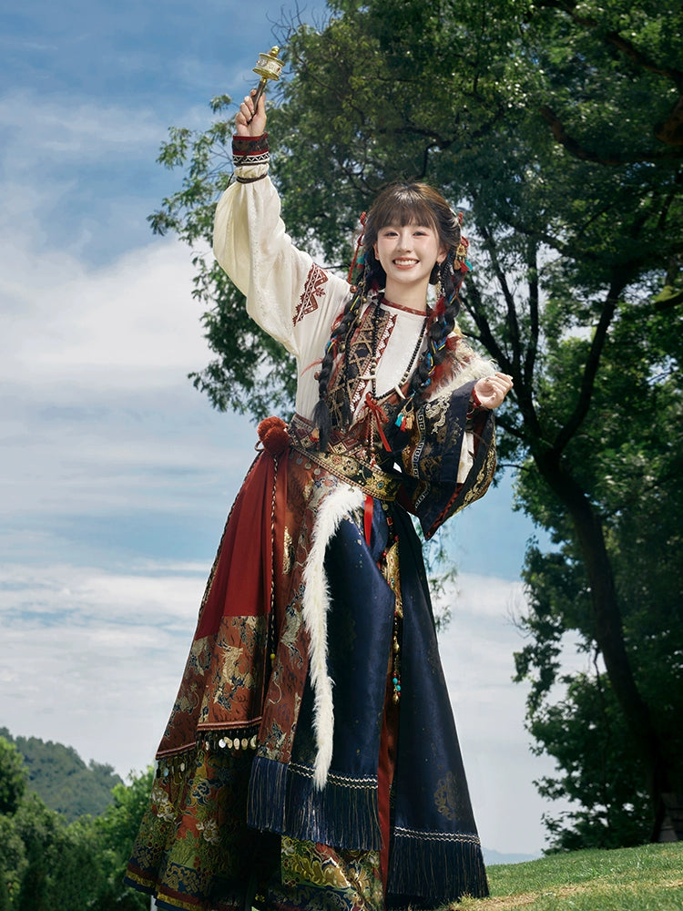 More than thirteen [snowfield flowers] Tibetan wind long jacket autumn ming HanFuDreams