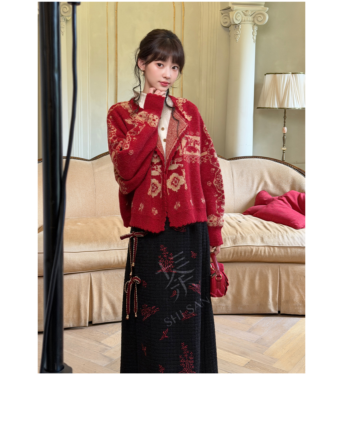 More than thirteen [Zhuxi] red New Year's round neck women's knitted sweater modern HanFuDreams