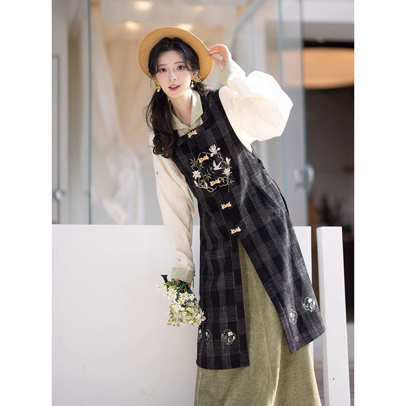 Chi Xia [Bamboo Shadow Brushing Window] Ming Square Neck Lapel ming HanFuDreams Bamboo shadow window two-piece set S