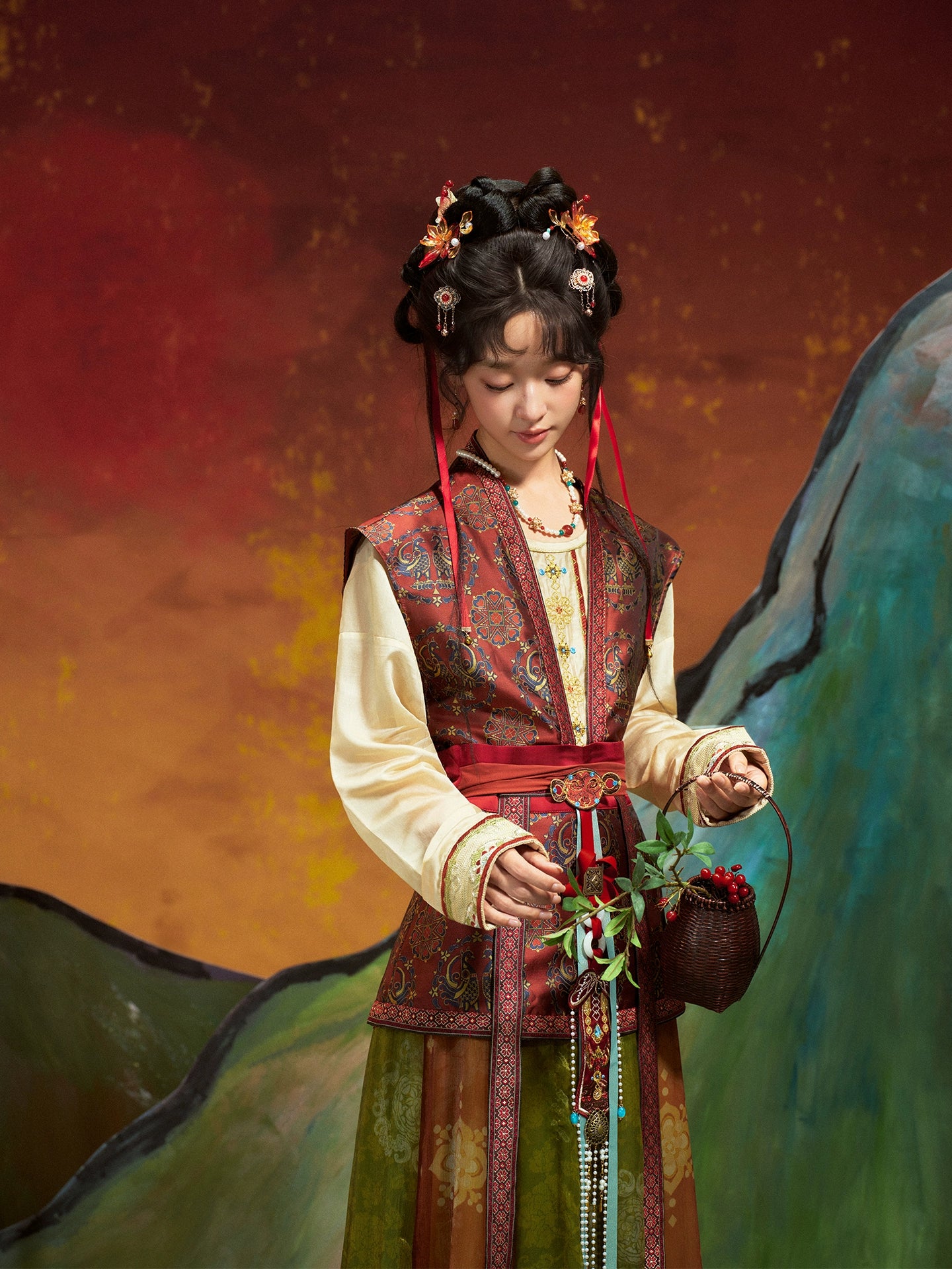 More than thirteen [Suzaku returning to the south] restored half-arm broken skirt Tang-made tang HanFuDreams