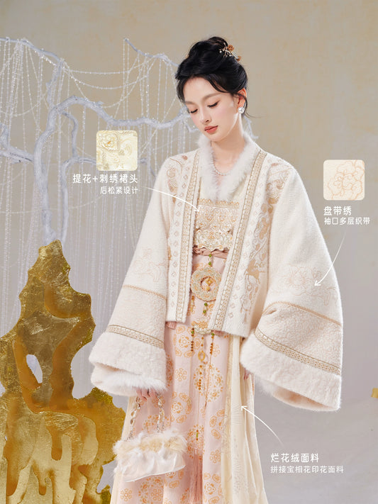 July Eve [Lotus Ju Riding the Wind] Wear a jacket and a chest-length dress Han han HanFuDreams