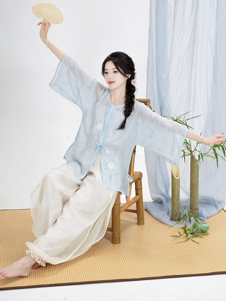Modern Hanfu Summer Set — Cami Top, Cropped Shirt & Lantern Pants han Chixia