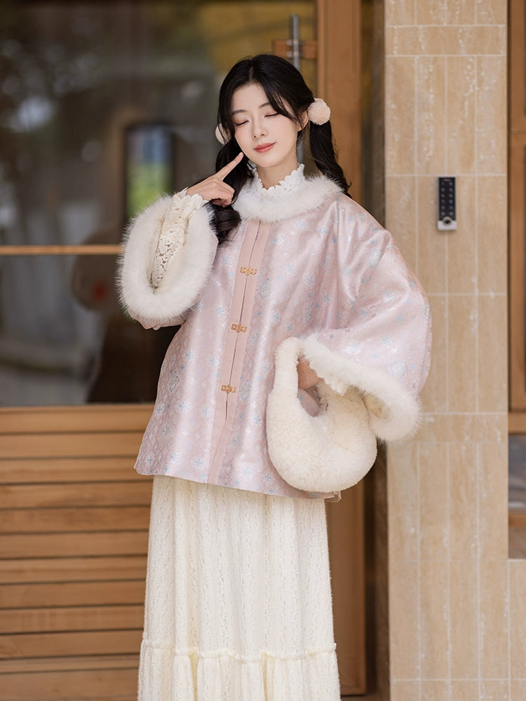 Chi Xia [Xiaocai Ma] New Year's Ming-made velvet Zhaojun jacket three colors