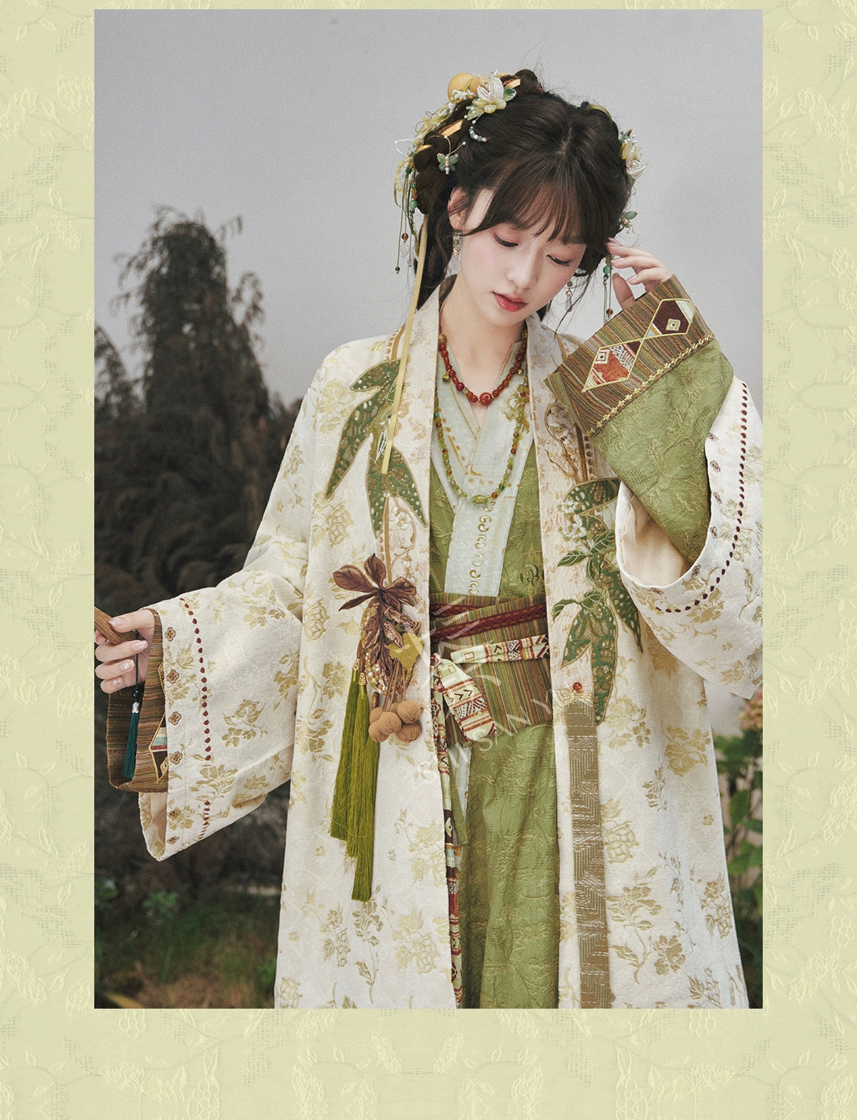 More than Thirteen [Feng Heqi] Weaving Gold Jacquard Pair Jacket Improvement Hanfu han HanFuDreams