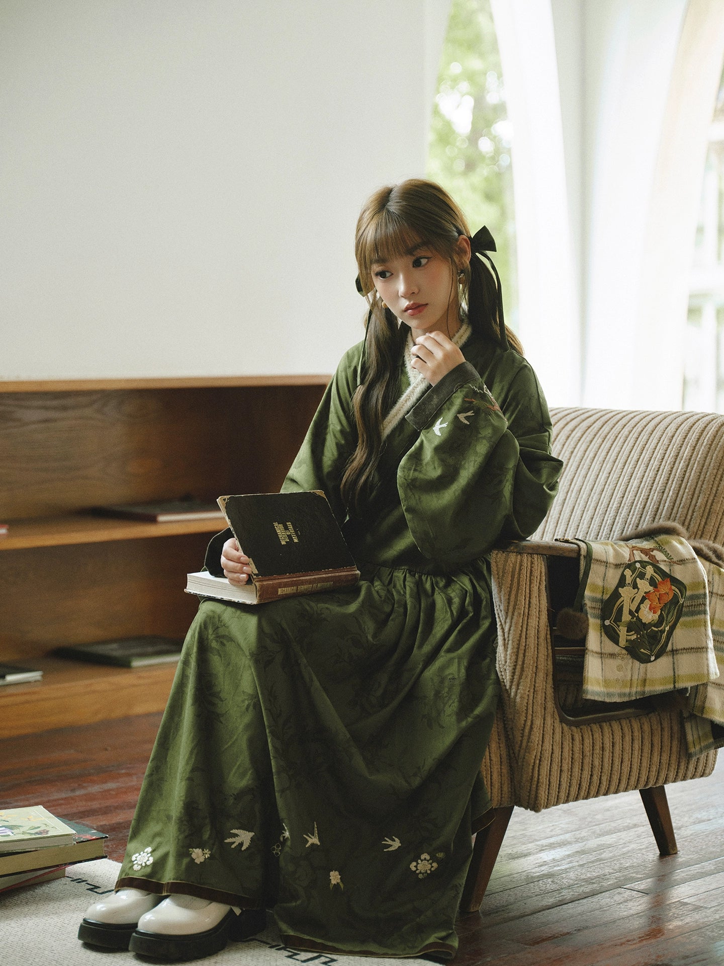 More than thirteen [Senya sword] embroidery than a thin dress Han han HanFuDreams