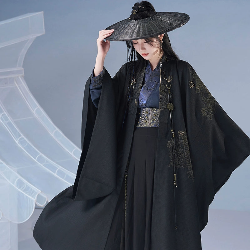 More than thirteen [Qianshan Qilin] black gold embroidered cape pants modern HanFuDreams three-piece set S