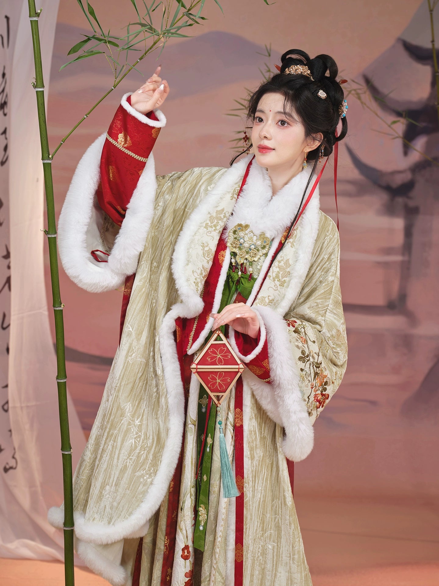 More than thirteen [Yujing Hibiscus] plush medium and long cloak jacket han HanFuDreams