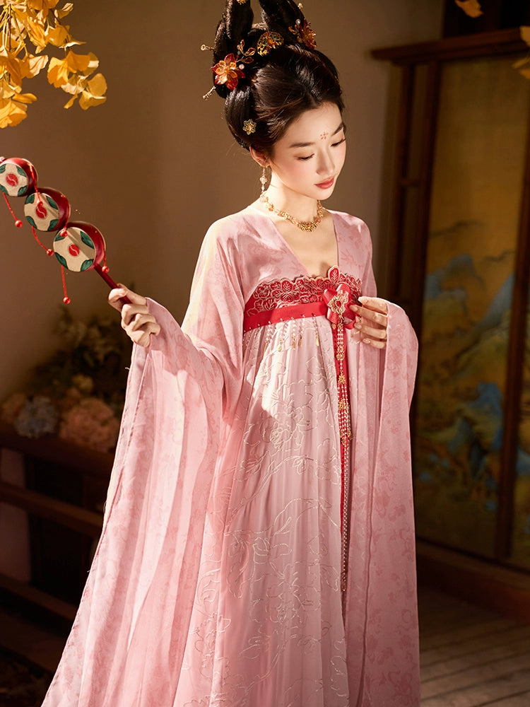 More than thirteen [folding plum return - joint name of Ziyegui] embroidered dress tang HanFuDreams