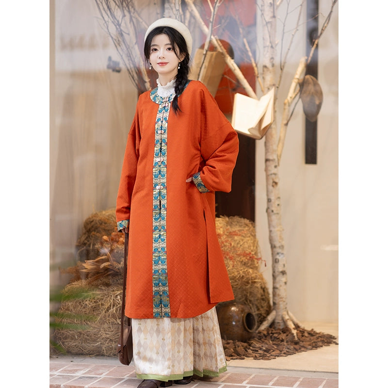 Chi Xia [Red Jade] Ming-made Wanli placket long jacket horse dress