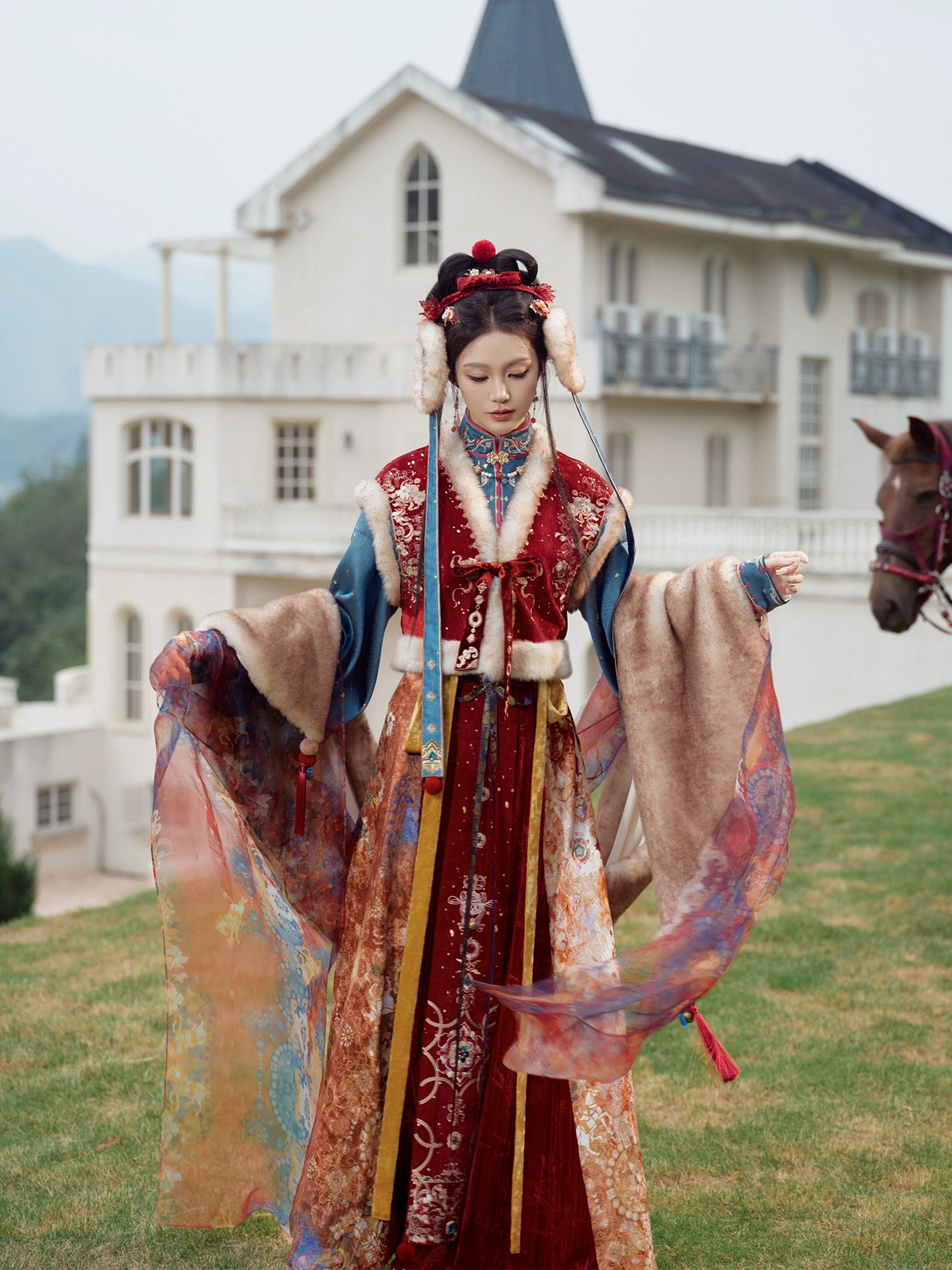 More than thirteen [Qingyang Xinghui] plush shawl warm brocade embroidery ear protector