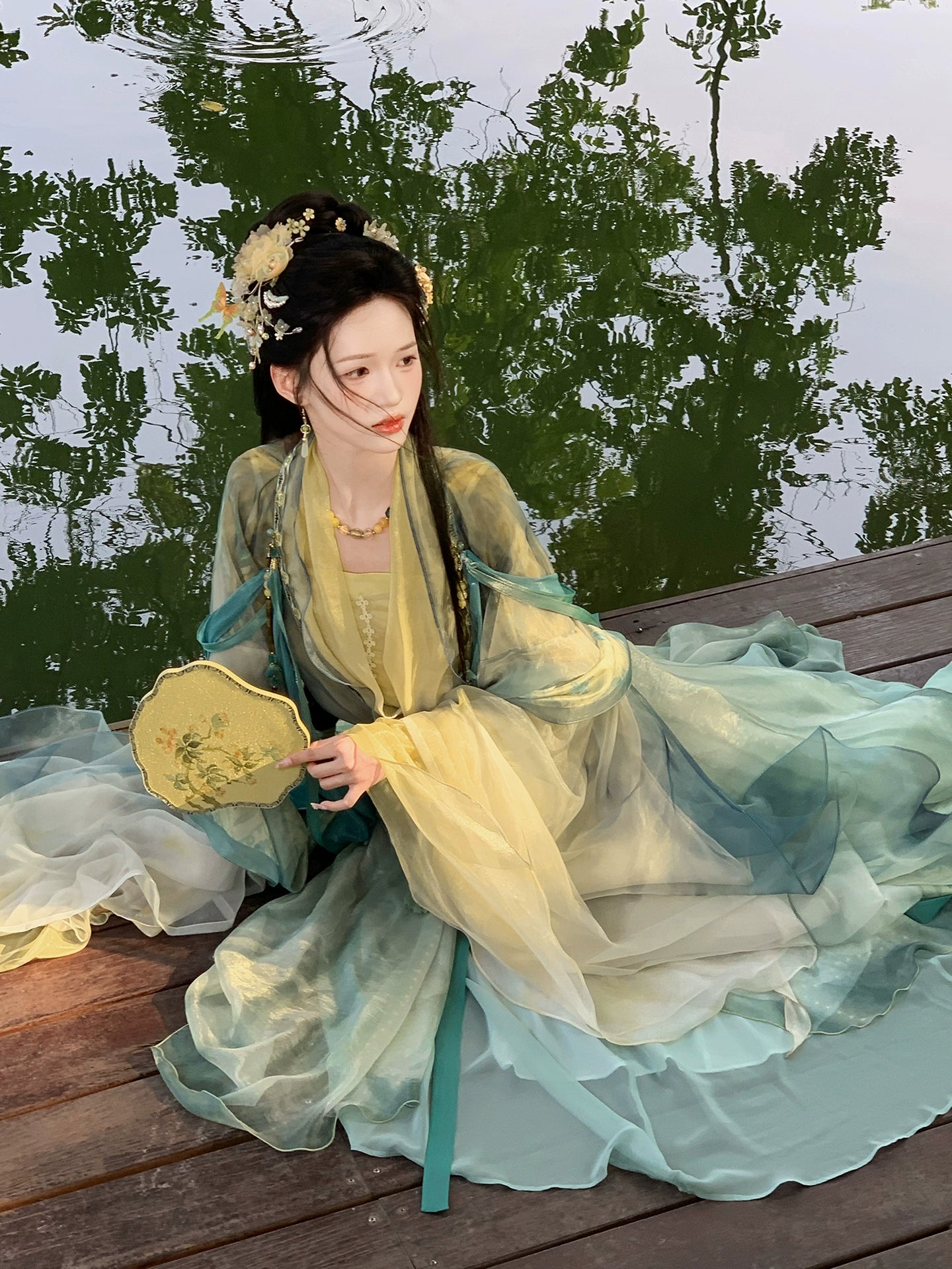 More than thirteen [Buyu Xia] big-sleeved embroidered broken skirt han HanFuDreams