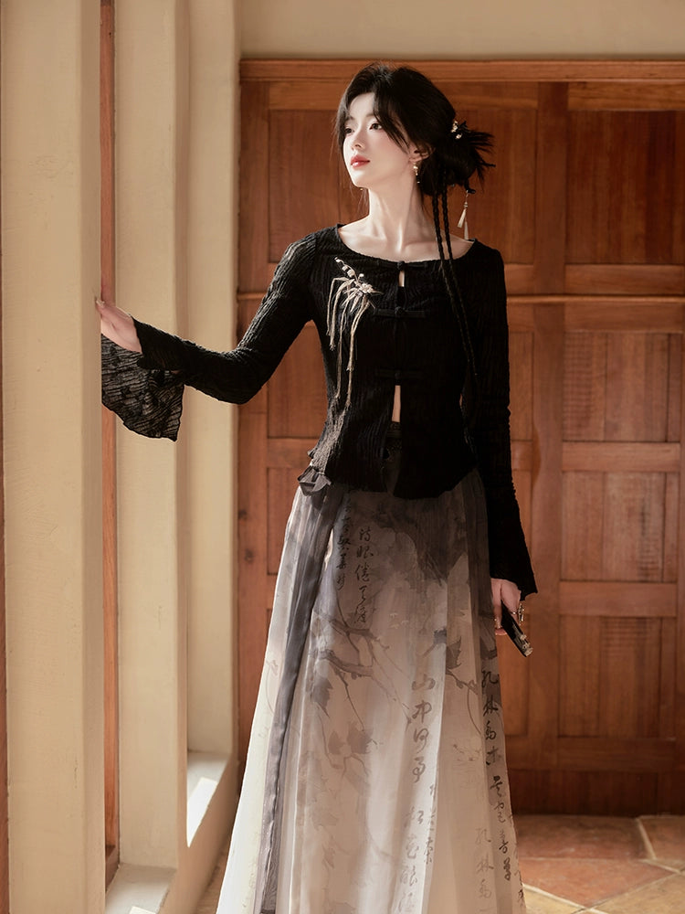 More than Thirteen [books in the mountains] spring black top horse face skirt Han suit han HanFuDreams