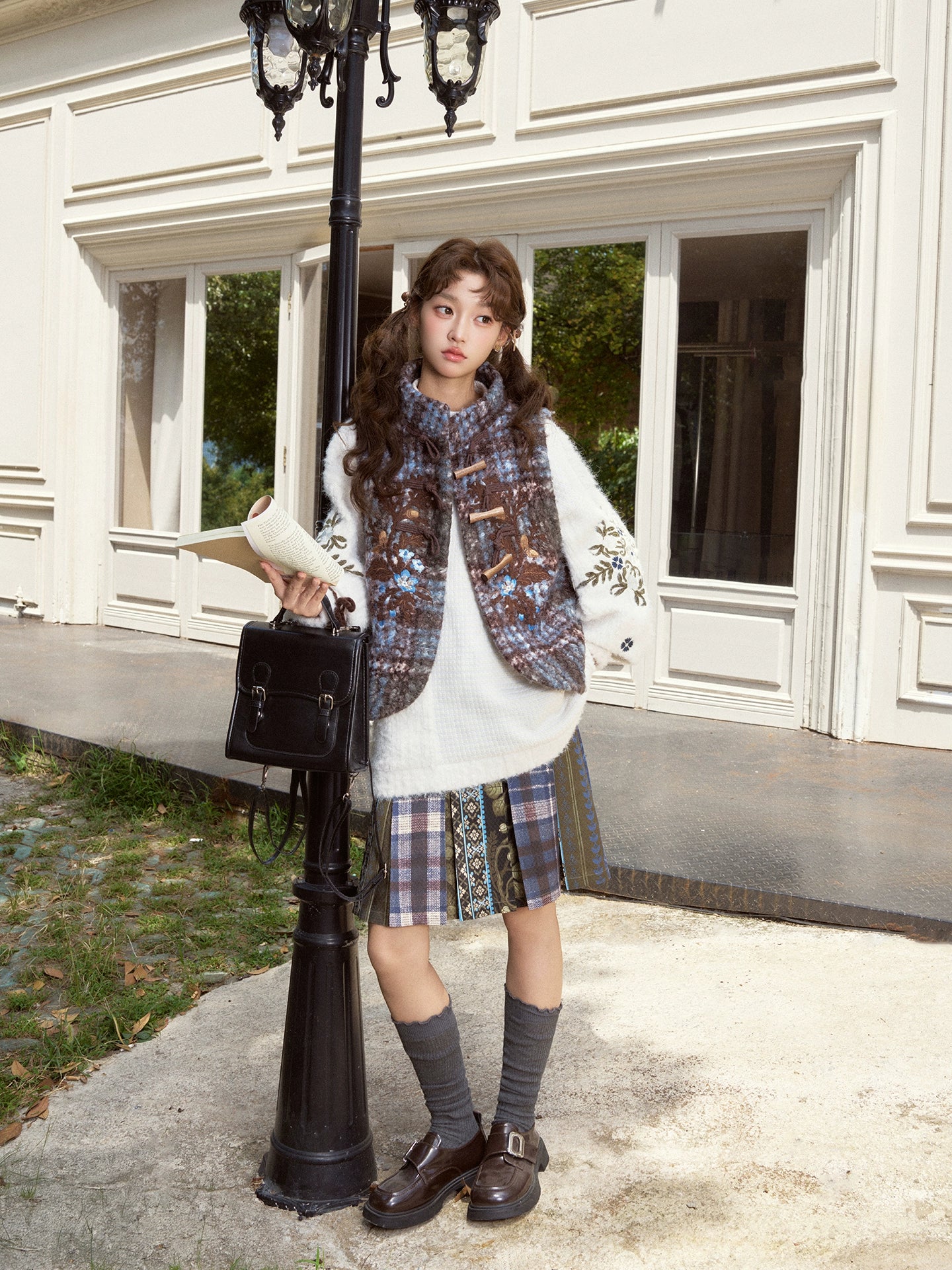More than thirteen [moss spirit] vest embroidered sweater short skirt Mori plush set modern HanFuDreams