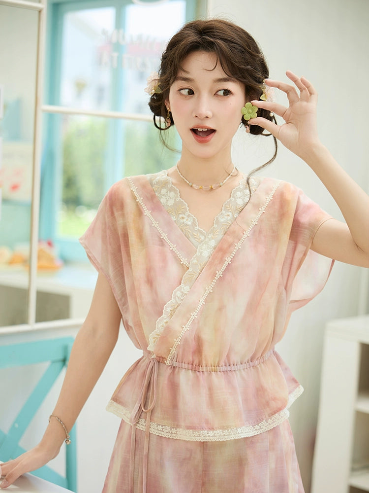 More than thirteen [Xiaohe Flip] Summer national style smudged pink top and shorts set HanFuDreams