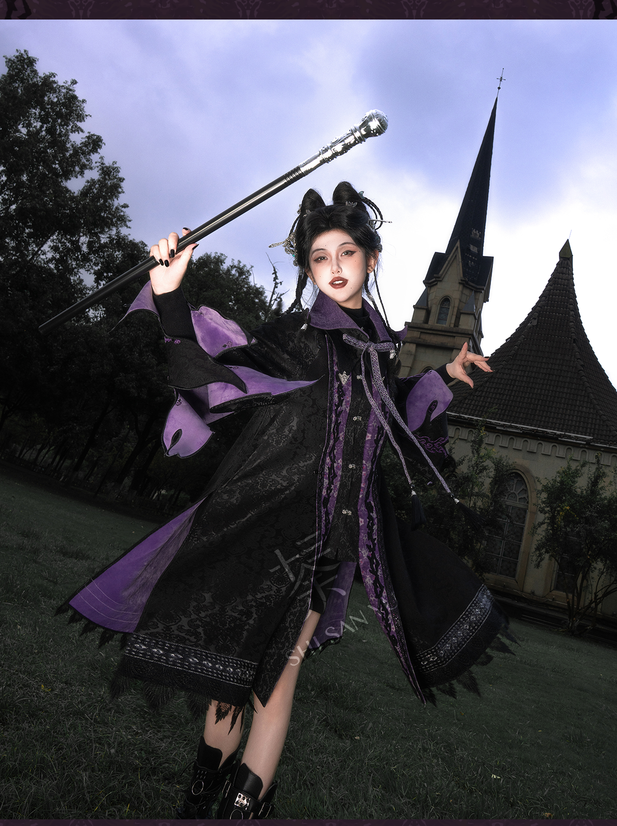 More than thirteen [Sleeping Thorns] black and purple jacquard fake two cloaks modern HanFuDreams