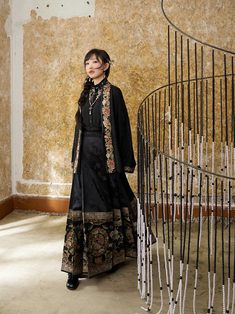 More than thirteen [years old dream] style black gold cardigan horse face skirt Ming ming HanFuDreams