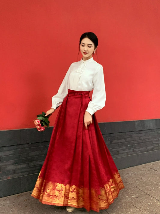More than thirteen [Tu Yunlai] red horse dress new Chinese wedding dress