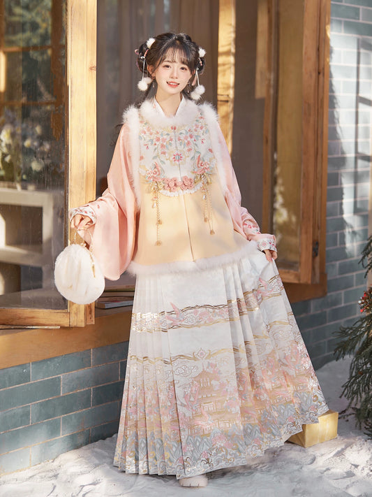 Flower Fairy Story [Yan Yunting] Fleece Cream Yellow Bijia Horse Skirt Set Ming ming HanFuDreams
