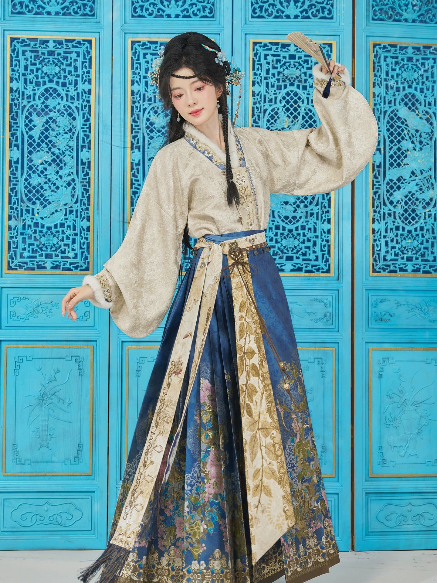 More than thirteen [blue clouds and autumn twilight] jacquard vest top woven horse dress ming HanFuDreams