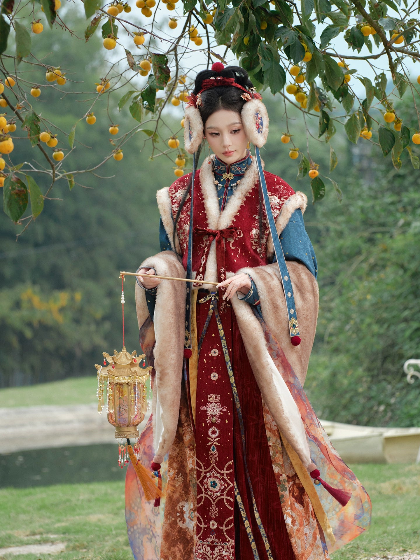 More than thirteen [Qingyang Xinghui] plush shawl warm brocade embroidery ear protector