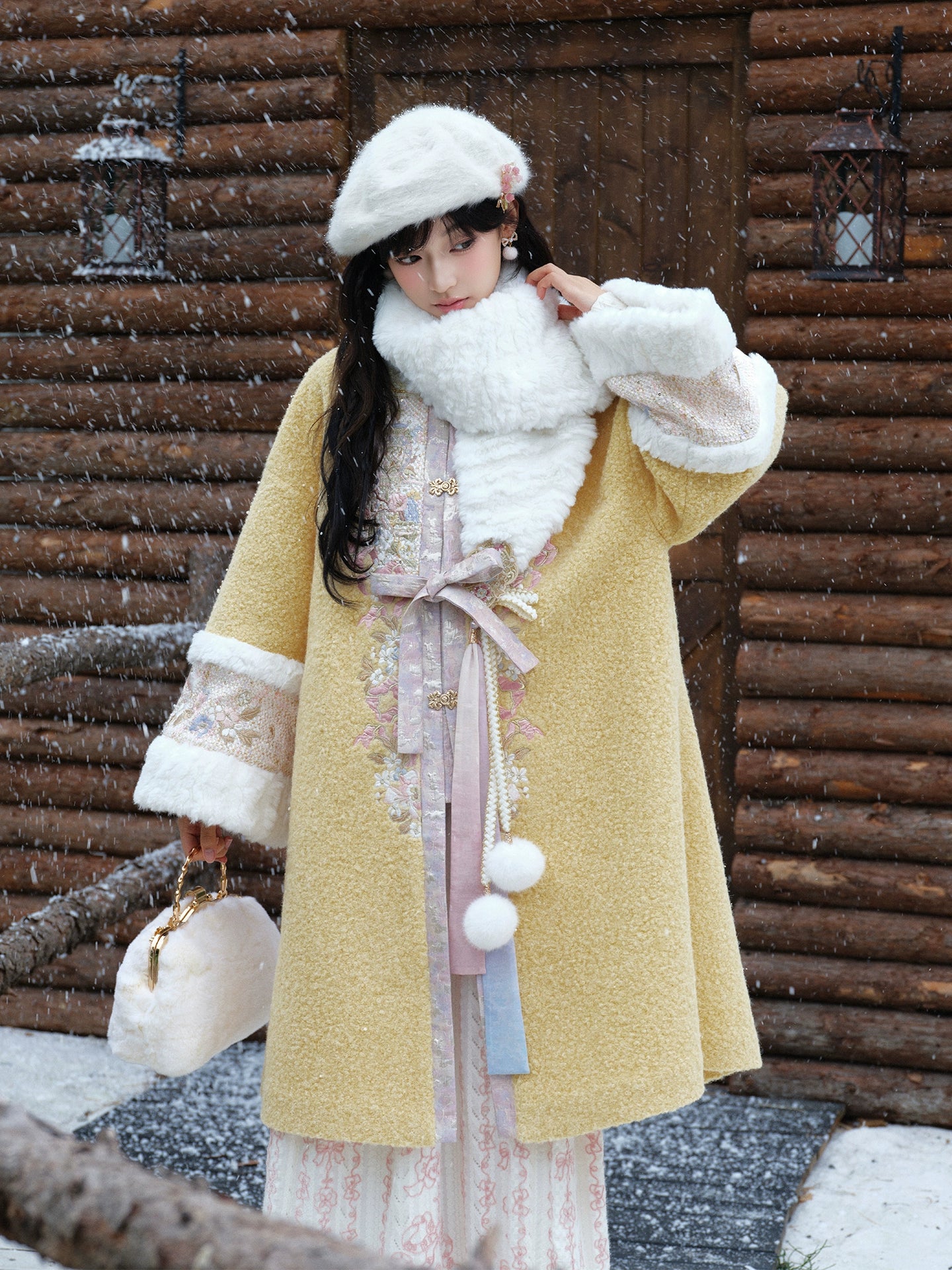 More than thirteen [pastel peony] square collar long jacket coat imitation rabbit fur Ming