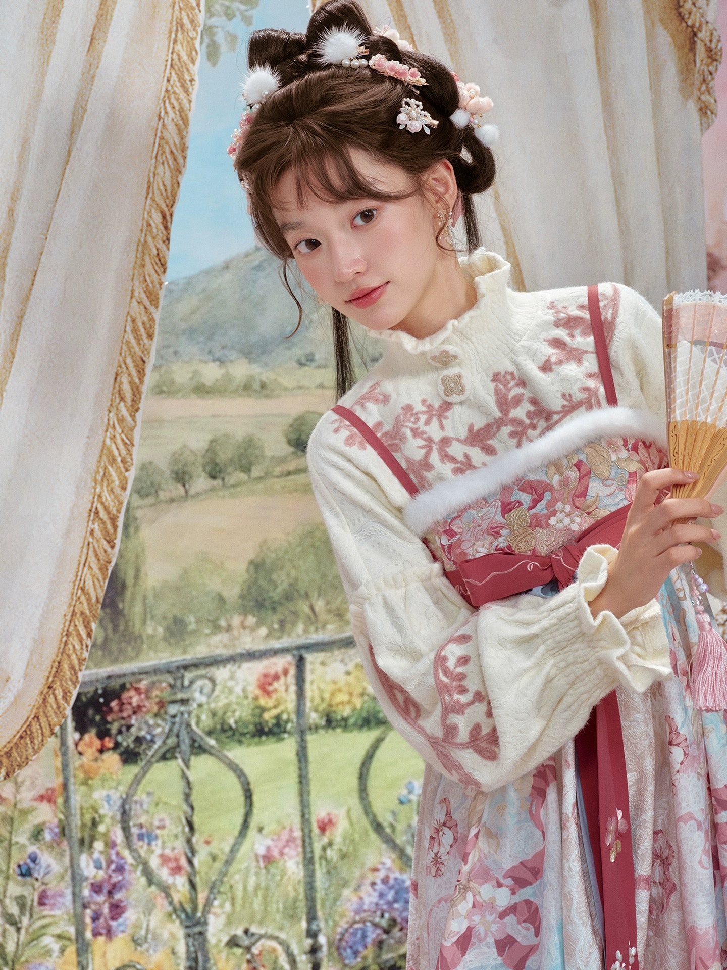 More than thirteen [Huaxing] knitted top plate rope embroidered plush bottoming shirt modern HanFuDreams