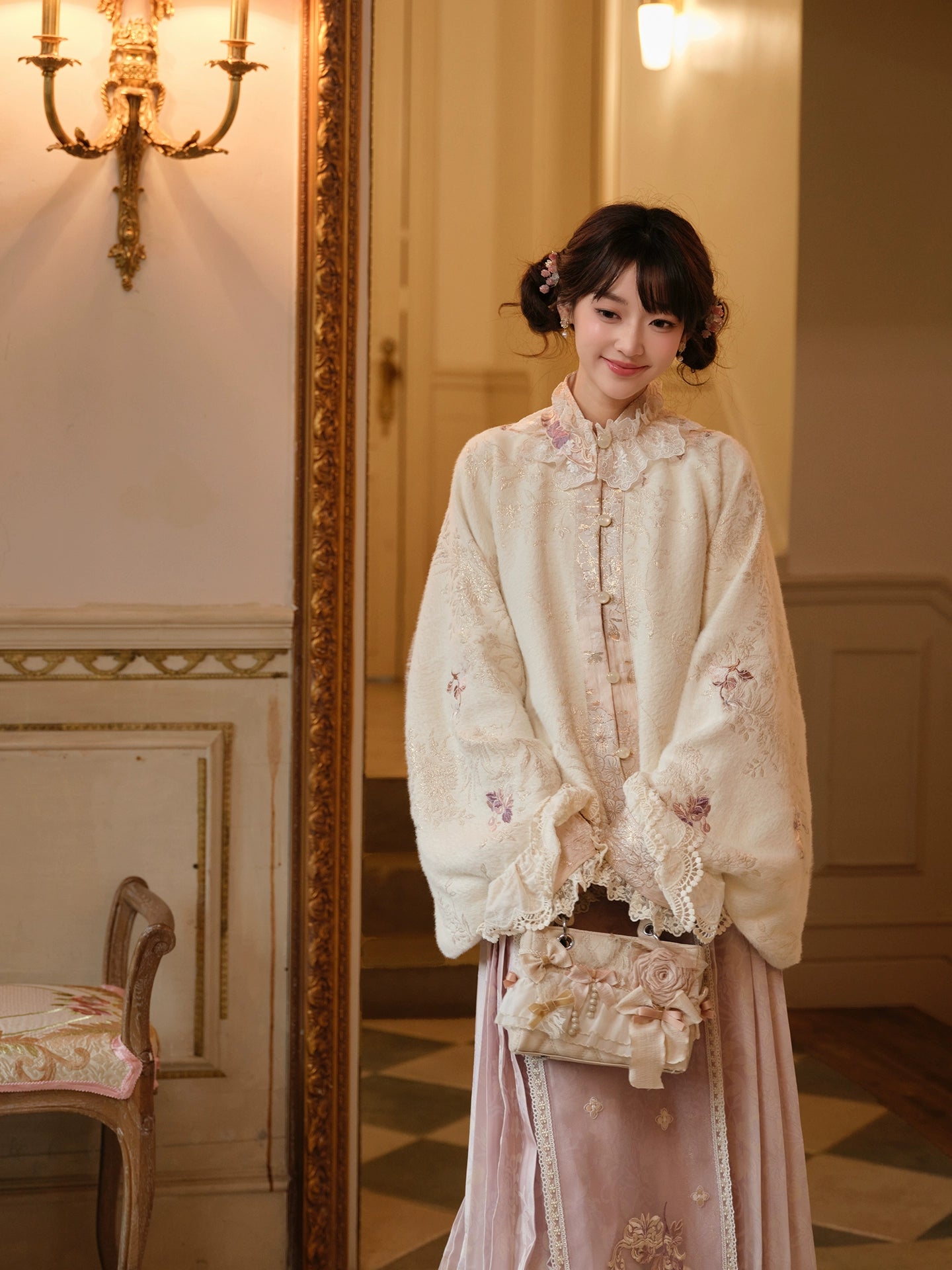 More than thirteen [white horse chaohua] embroidery than a hundred skirts set Han han HanFuDreams