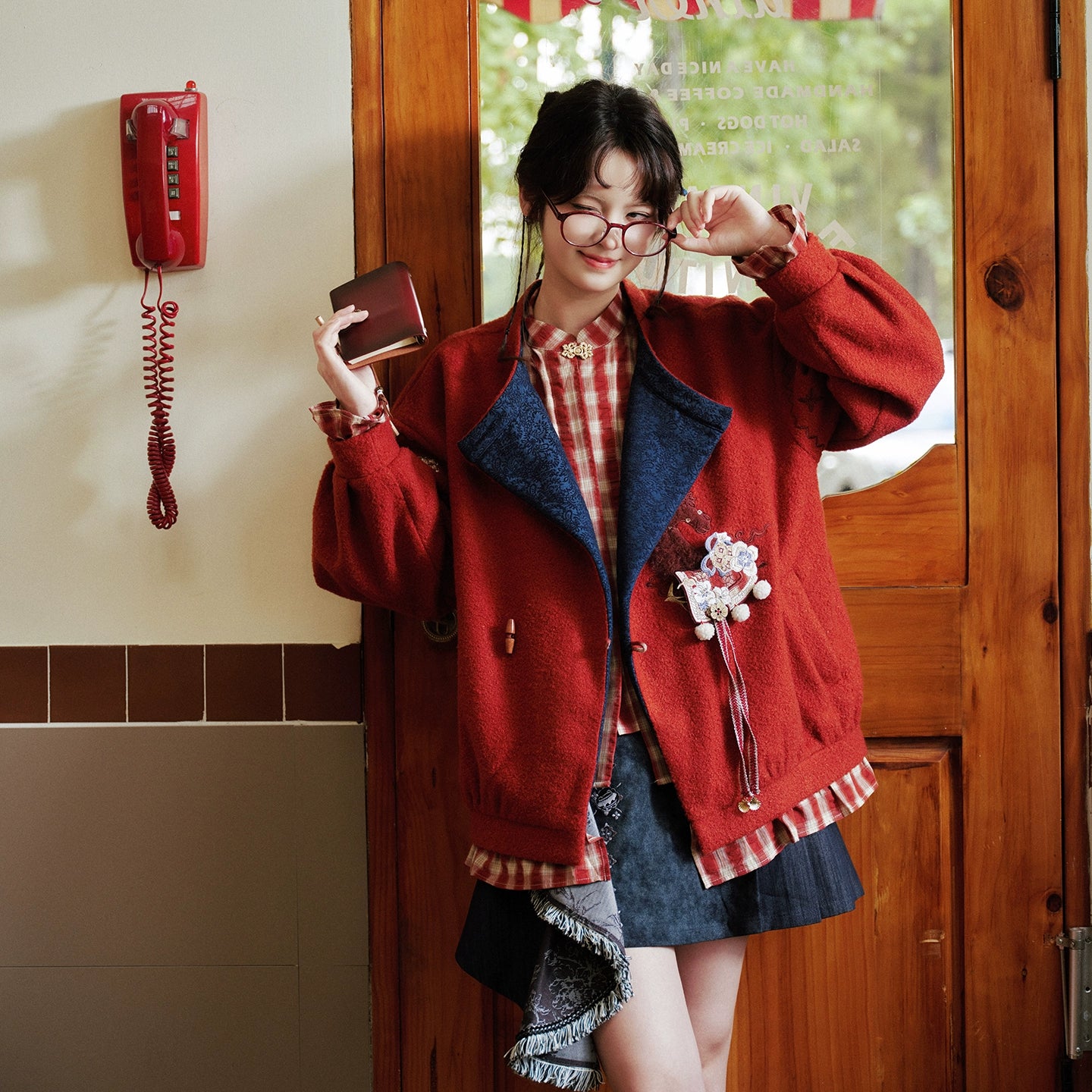 More than thirteen [Quguang] lapel shirt fake two pieces of national style woolen coat
