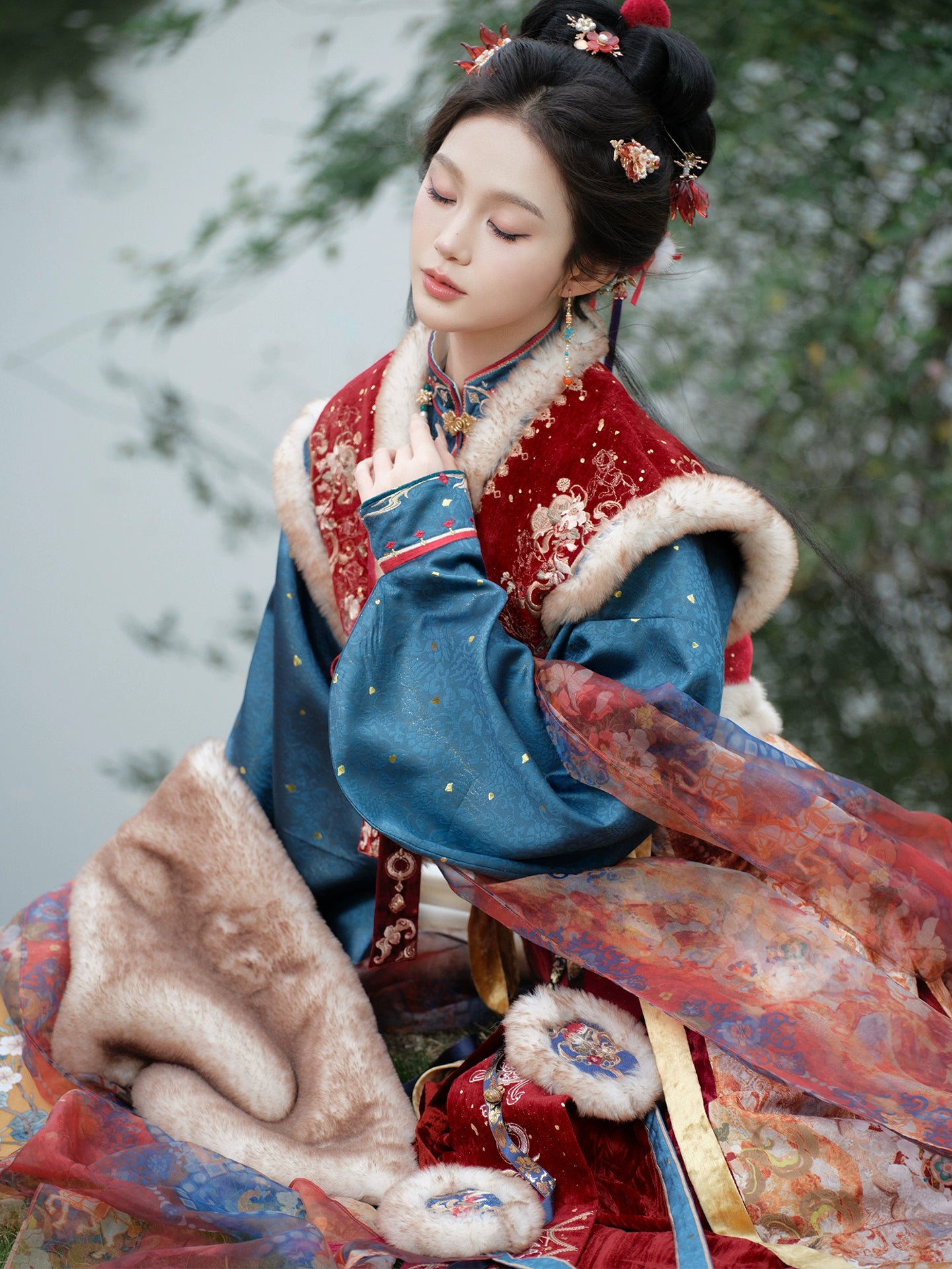 More than thirteen [Qingyang Xinghui] vest bronzing cardigan broken skirt printing silk