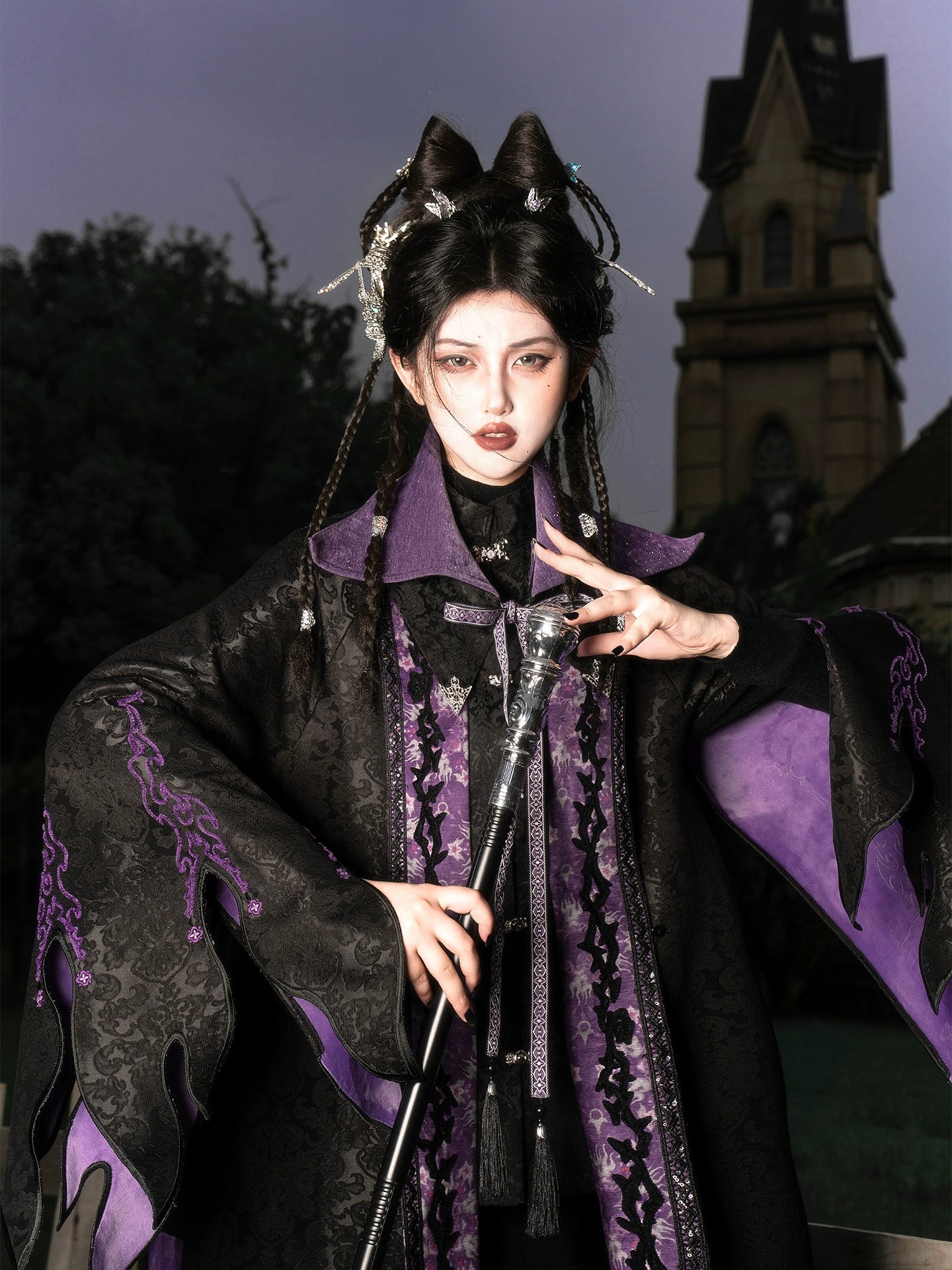 More than thirteen [Sleeping Thorns] black and purple jacquard fake two cloaks modern HanFuDreams