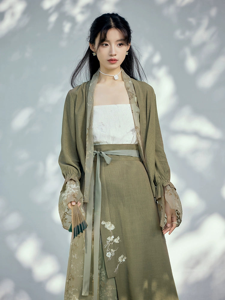 More than thirteen [rosin jade dew] brown coat top skirt hanfu set modern HanFuDreams