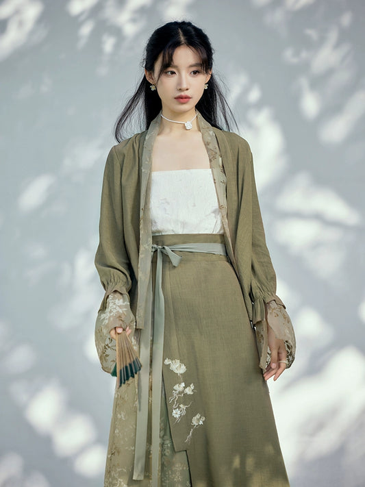 More than thirteen [rosin jade dew] brown coat top skirt hanfu set modern HanFuDreams