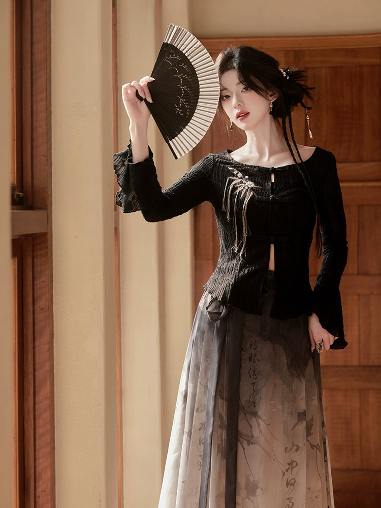 More than Thirteen [books in the mountains] spring black top horse face skirt Han suit han HanFuDreams