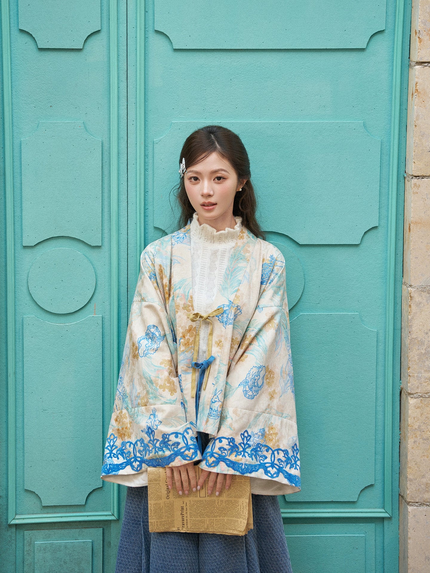 More than thirteen [banana leaf poems] wearing velvet pleated clothes and national style coats modern HanFuDreams