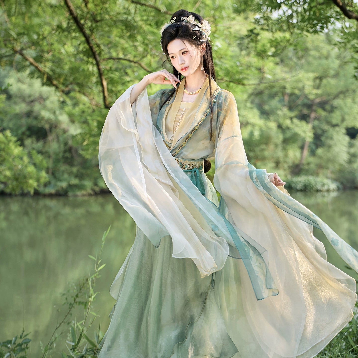 More than thirteen [Buyu Xia] big-sleeved embroidered broken skirt han HanFuDreams four-piece set S